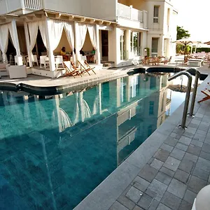le-rose-suite.emilia-romagnahotels.net/