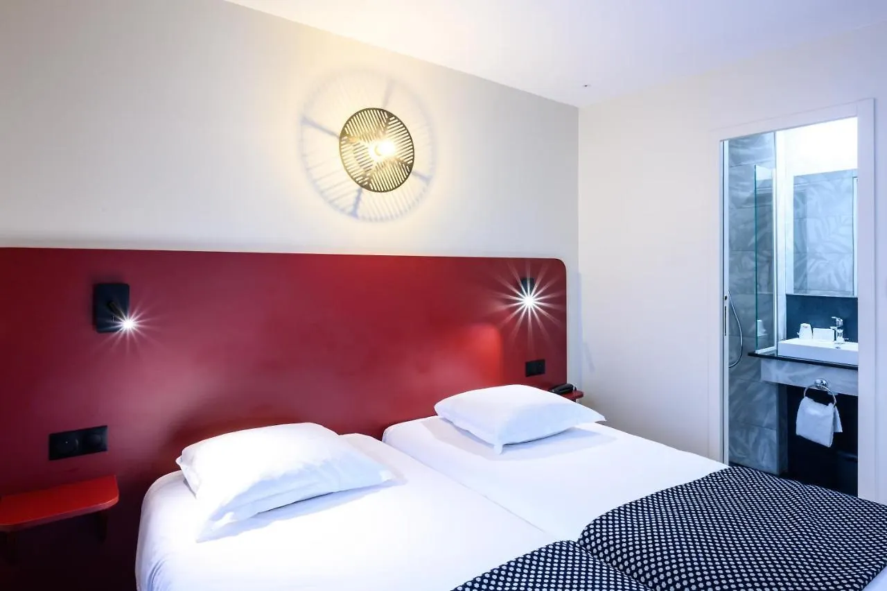***  Hotel D'Alsace Párizs Franciaország